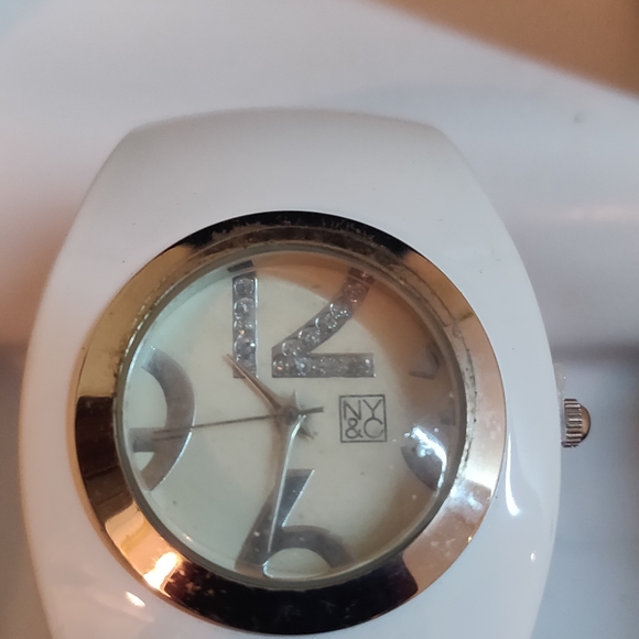 FIXED PRICE - New york & Co. Watch - Picture 4 of 13